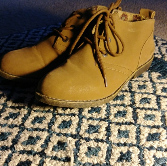 Unisex Booties - Picture 2 of 2